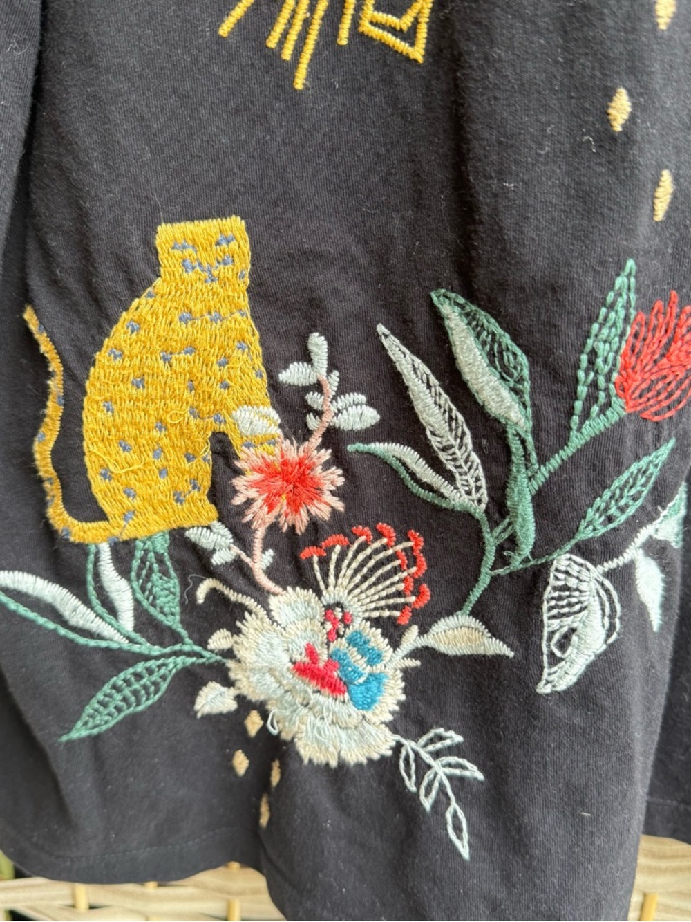 JOHNNY WAS Ruth Puff Sleeve Black Embroidered Floral & Heart Tunic Tee, XL - Picture 9 of 10